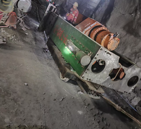 宁夏大直径智能化设备煤矿通风孔施工