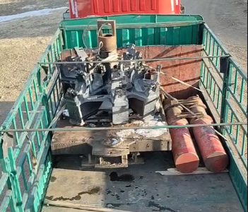 400反井钻机设备运往山西金矿